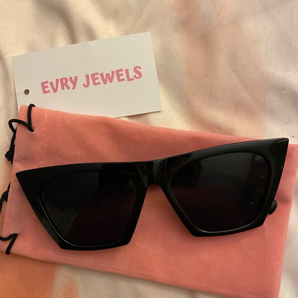 Evry Jewels Hot AF Sunglasses